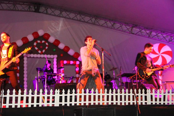 Ir a la Siguiente Foto