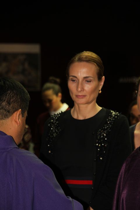 Ir a la Siguiente Foto