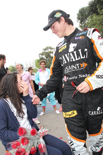 Ir a la Siguiente Foto