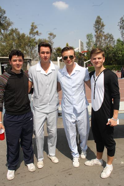 Ir a la Siguiente Foto