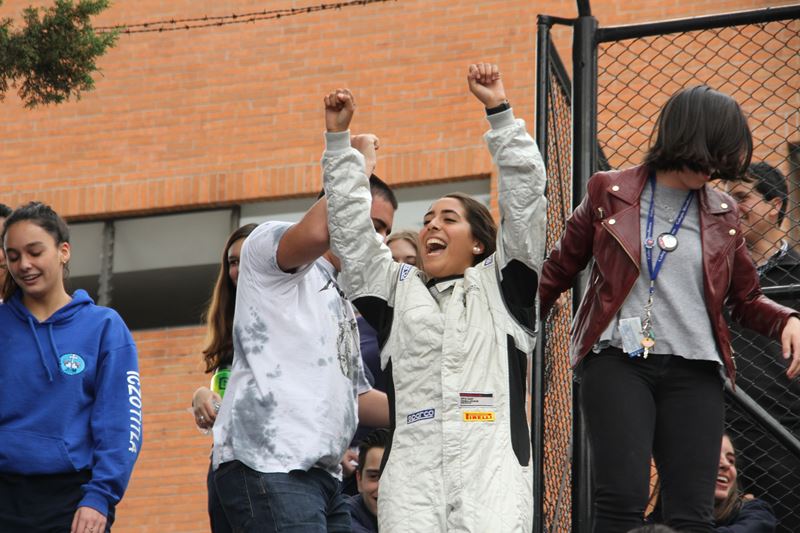 Ir a la Siguiente Foto