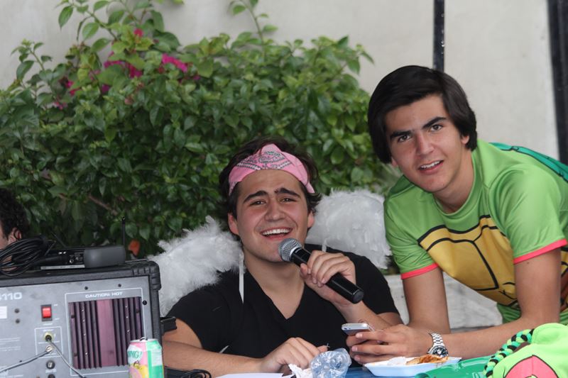 Ir a la Siguiente Foto