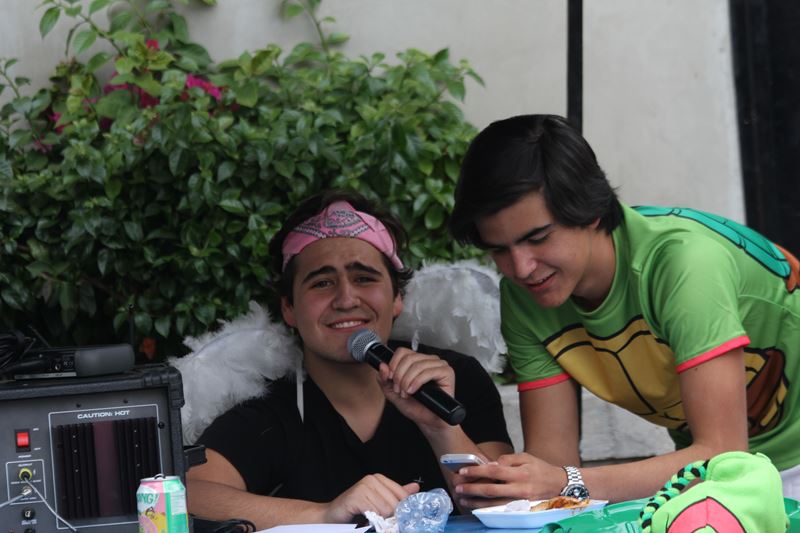 Ir a la Siguiente Foto