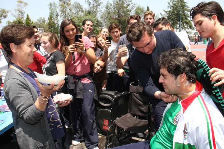 Ir a la Siguiente Foto