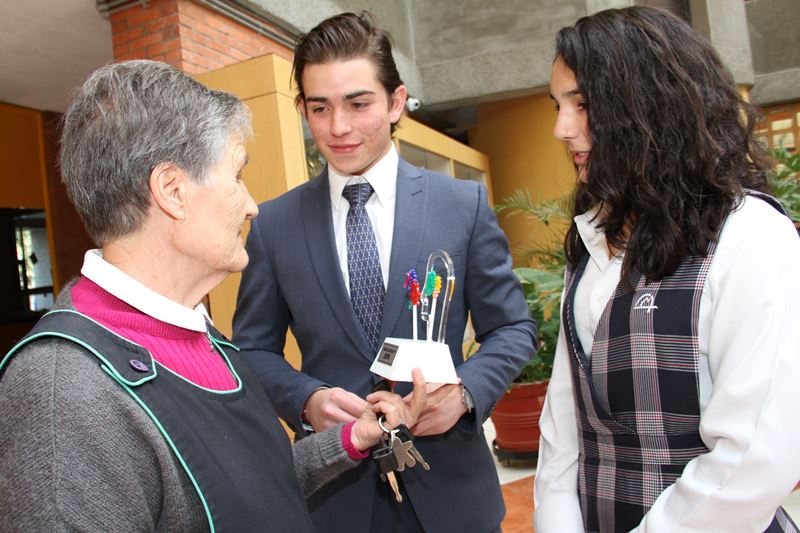 Ir a la Siguiente Foto