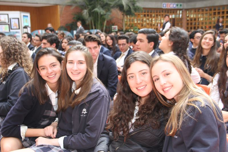 Ir a la Siguiente Foto