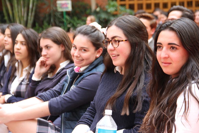 Ir a la Siguiente Foto