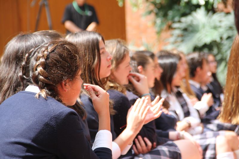 Ir a la Siguiente Foto