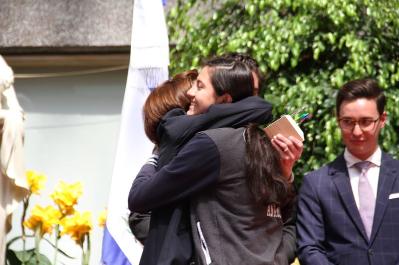 Ir a la Siguiente Foto