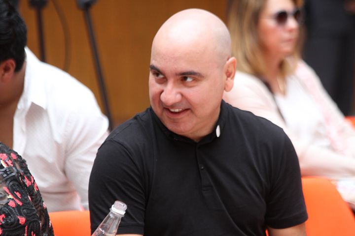 Ir a la Siguiente Foto