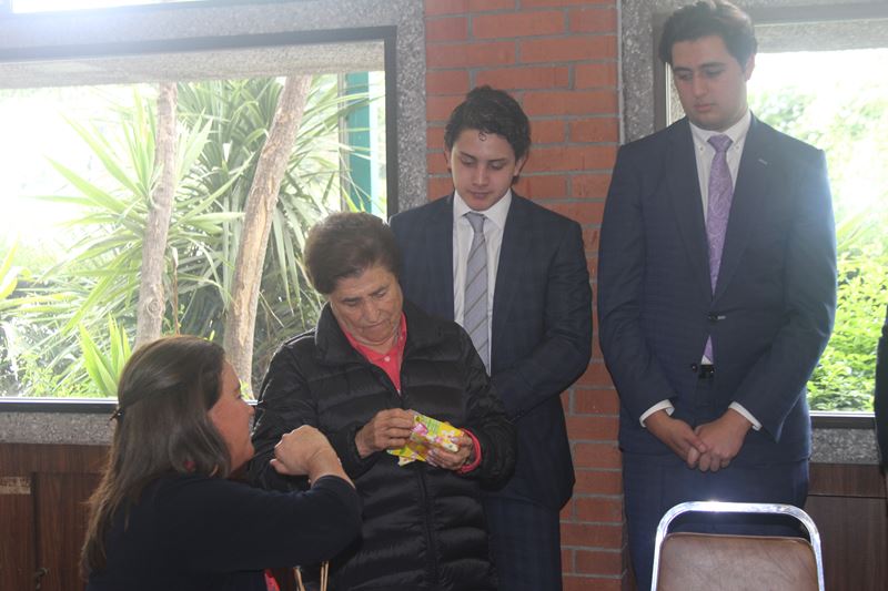 Ir a la Siguiente Foto