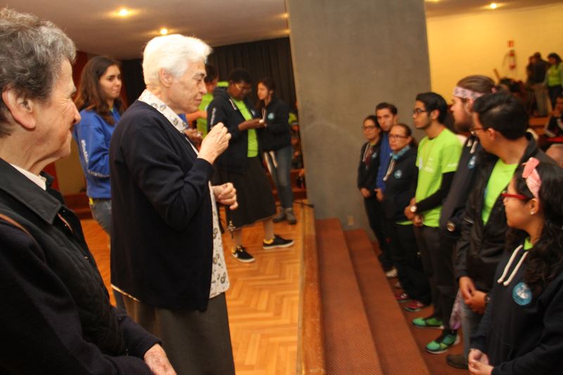 Ir a la Siguiente Foto
