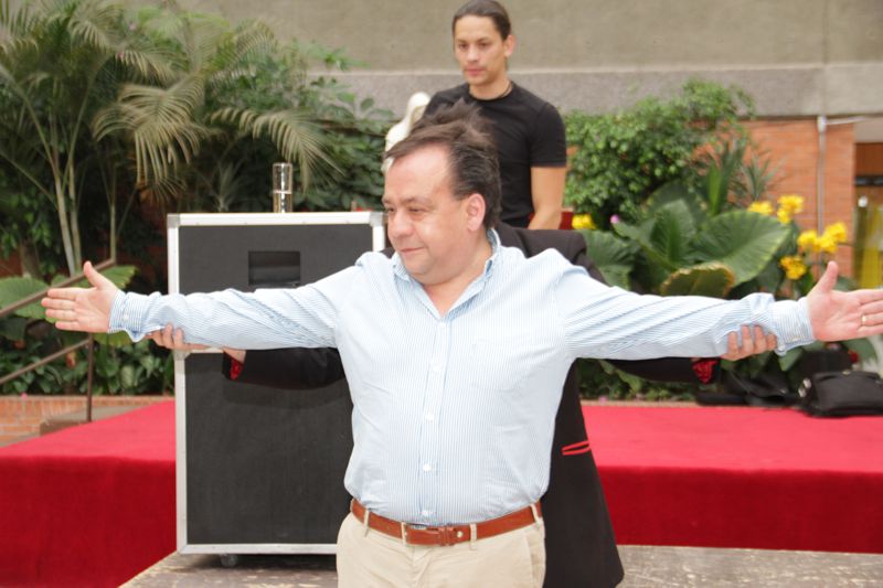 Ir a la Siguiente Foto