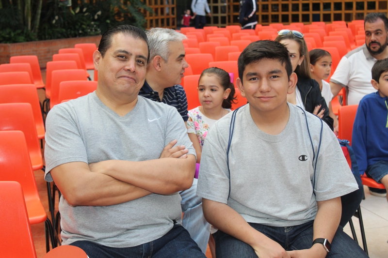 Ir a la Siguiente Foto