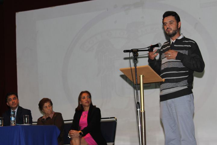 Ir a la Siguiente Foto