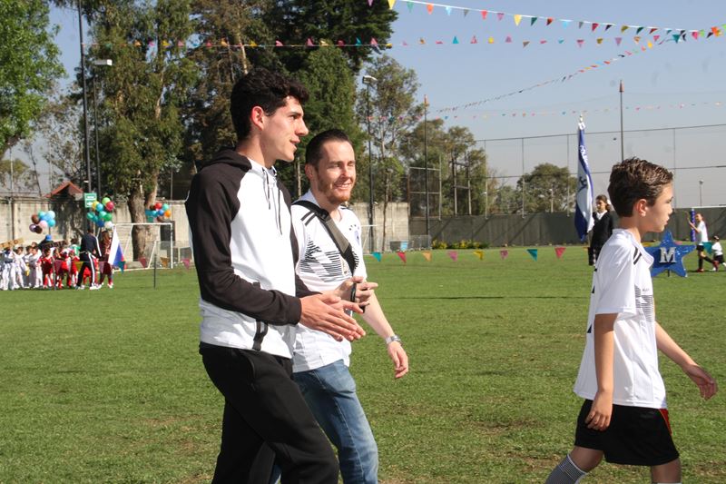 Ir a la Siguiente Foto