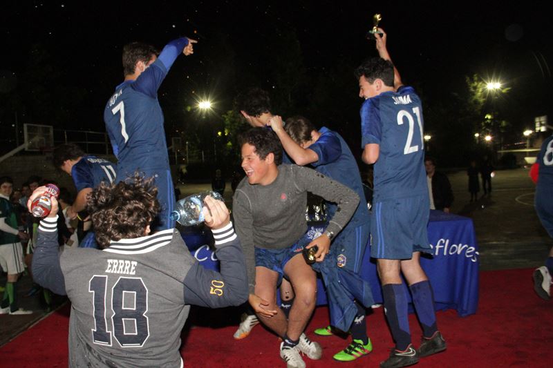 Ir a la Siguiente Foto