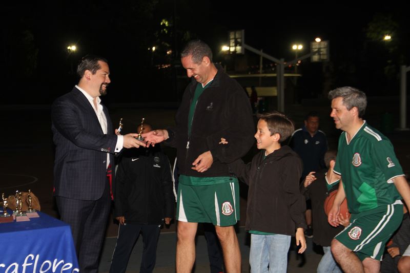 Ir a la Siguiente Foto