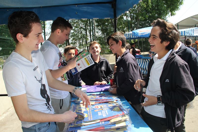 Ir a la Siguiente Foto