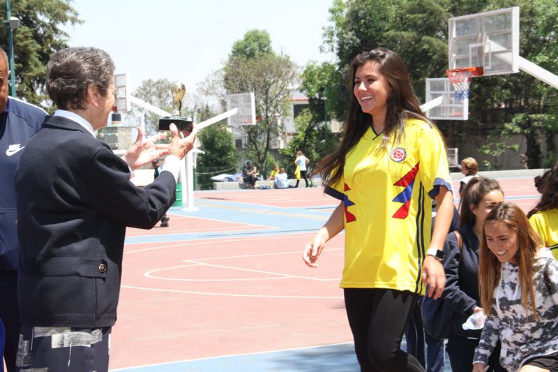 Ir a la Siguiente Foto