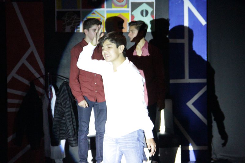 Ir a la Siguiente Foto