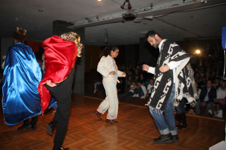 Ir a la Siguiente Foto