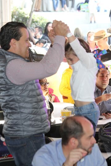 Ir a la Siguiente Foto