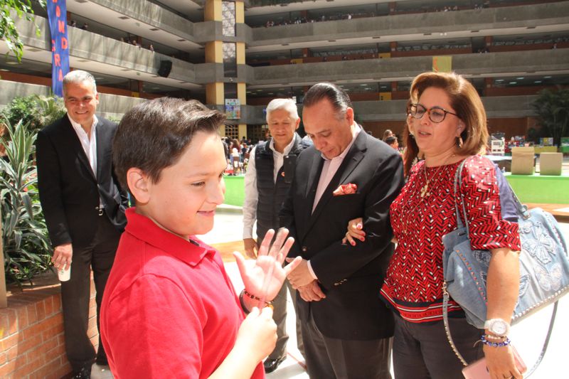 Ir a la Siguiente Foto