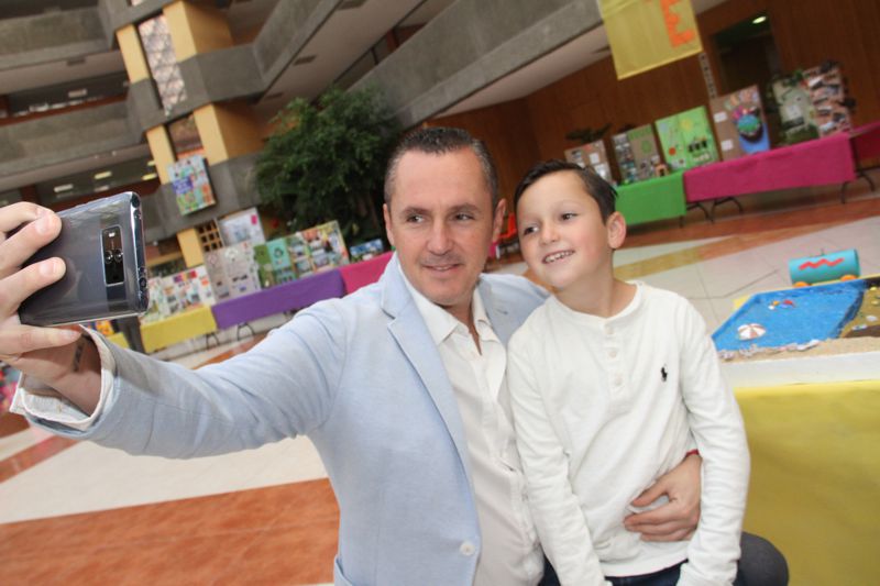 Ir a la Siguiente Foto