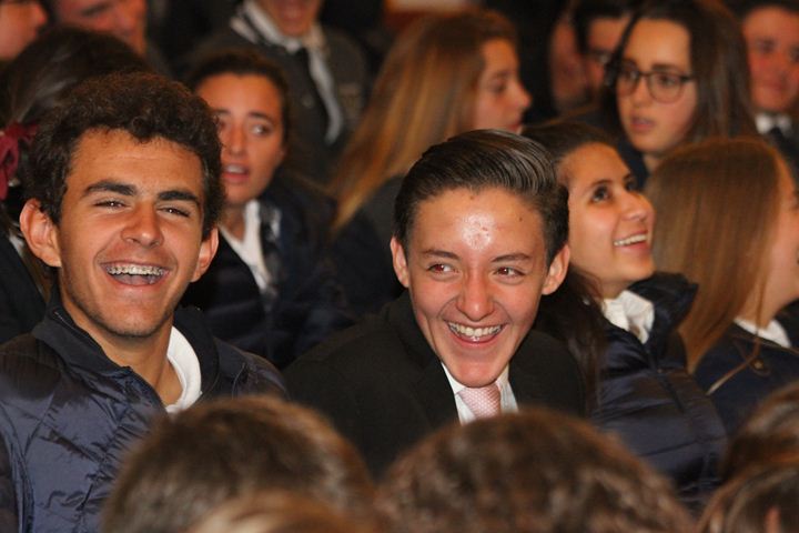 Ir a la Siguiente Foto