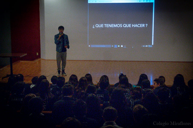 Ir a la Siguiente Foto
