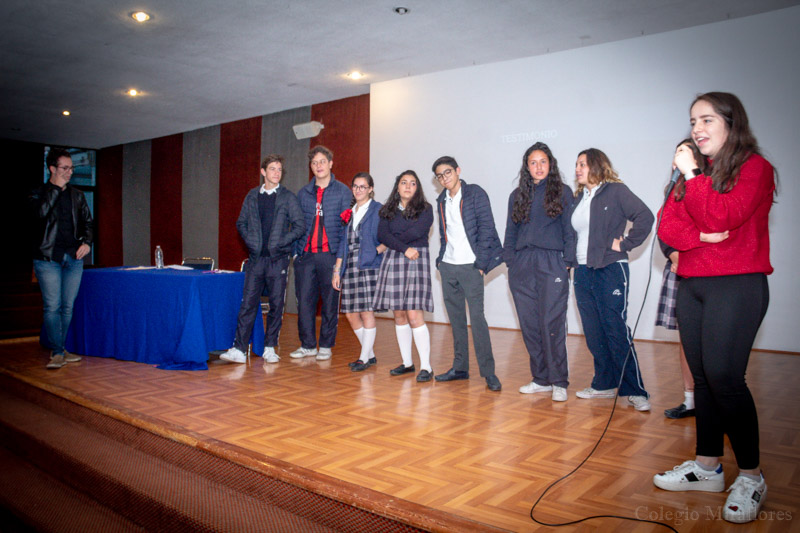 Ir a la Siguiente Foto