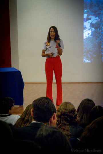 Ir a la Siguiente Foto