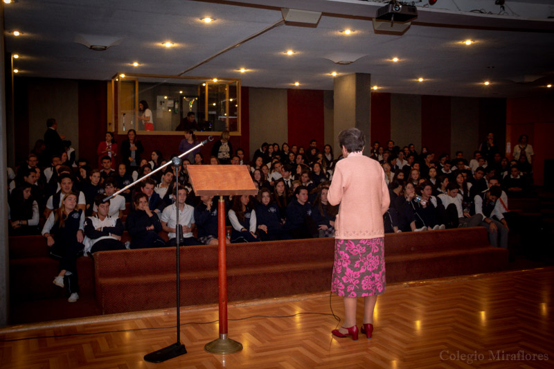 Ir a la Siguiente Foto