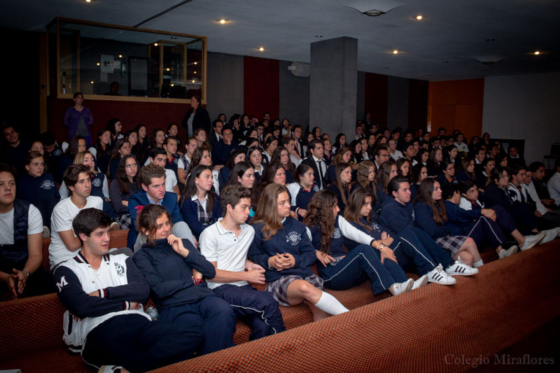 Ir a la Siguiente Foto