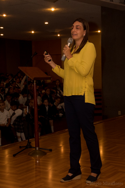 Ir a la Siguiente Foto