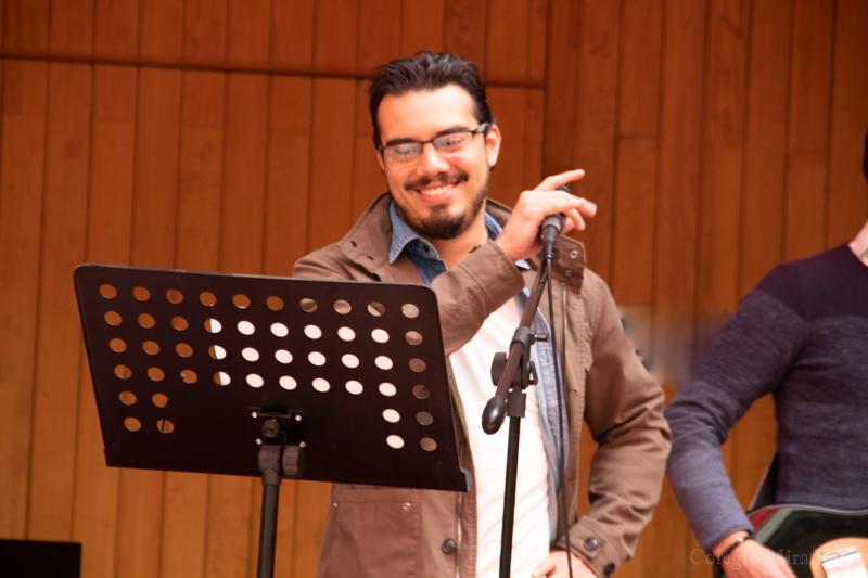 Ir a la Siguiente Foto