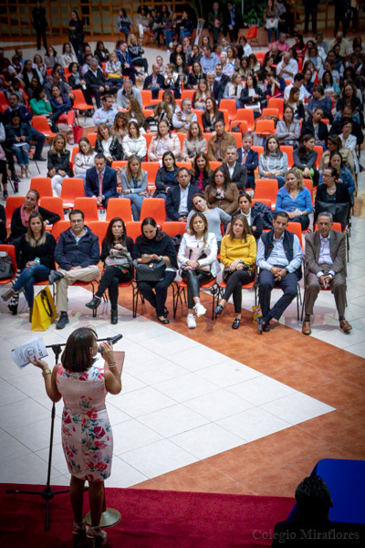 Ir a la Siguiente Foto