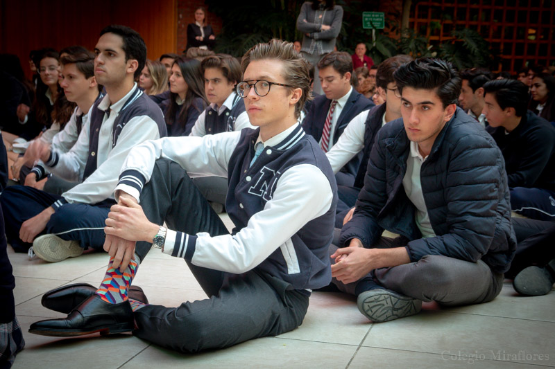 Ir a la Siguiente Foto