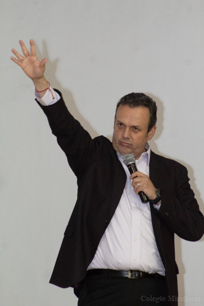 Ir a la Siguiente Foto