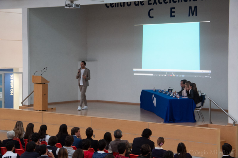 Ir a la Siguiente Foto
