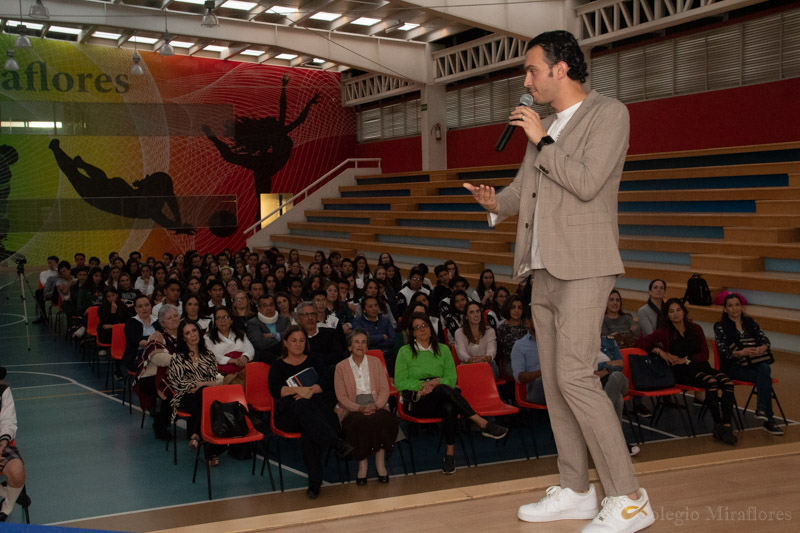 Ir a la Siguiente Foto