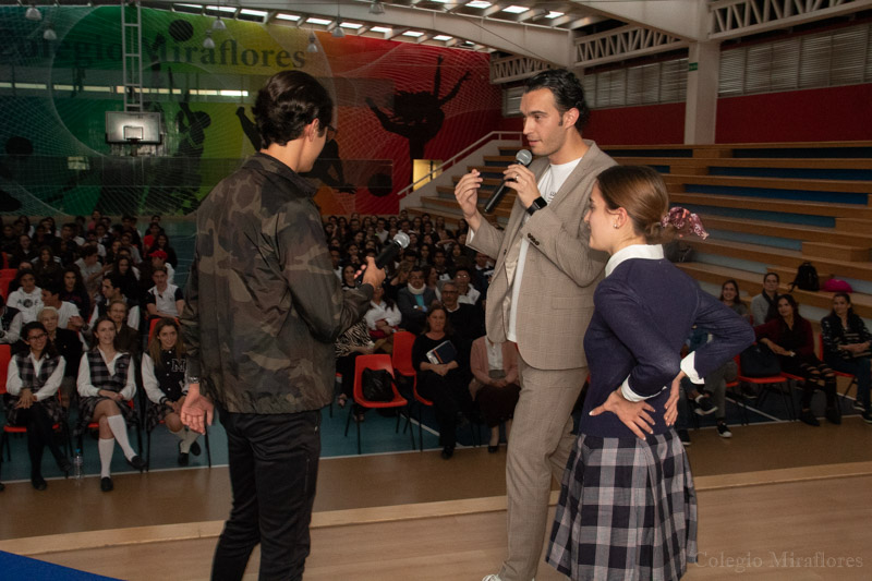 Ir a la Siguiente Foto