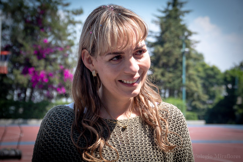 Ir a la Siguiente Foto