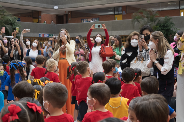 Ir a la Siguiente Foto