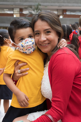 Ir a la Siguiente Foto