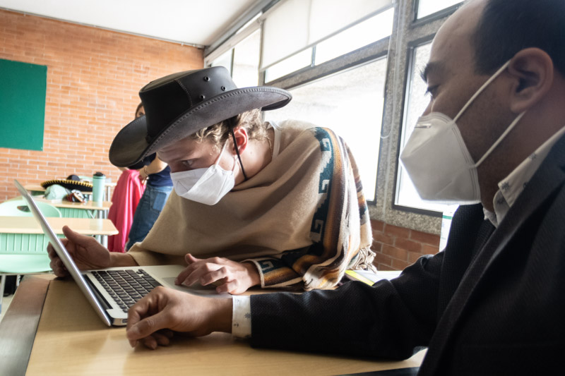 Ir a la Siguiente Foto