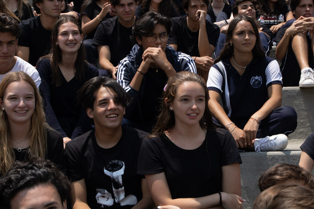 Ir a la Siguiente Foto