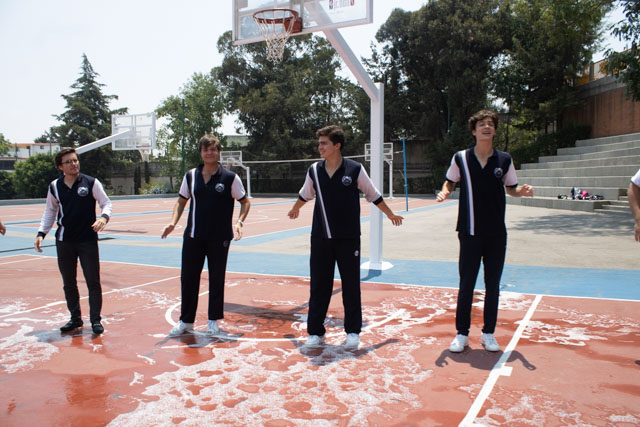 Ir a la Siguiente Foto