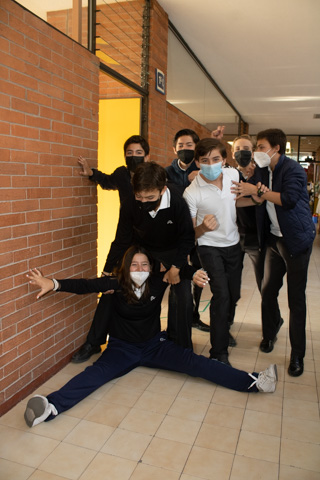 Ir a la Siguiente Foto